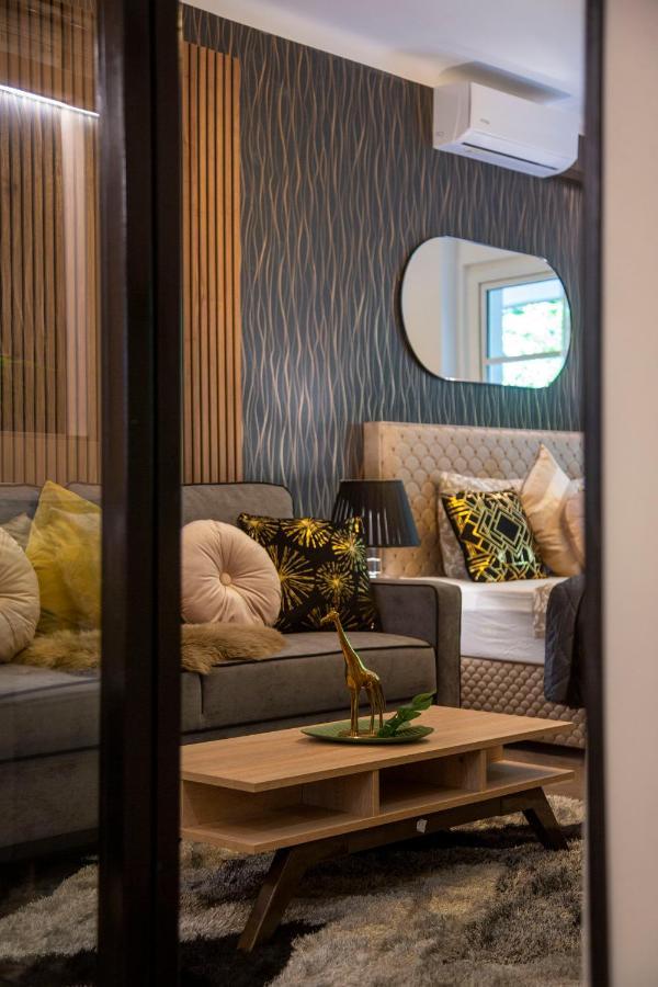 Stylish Quentin Apartment In The King Street Budapest Exterior foto