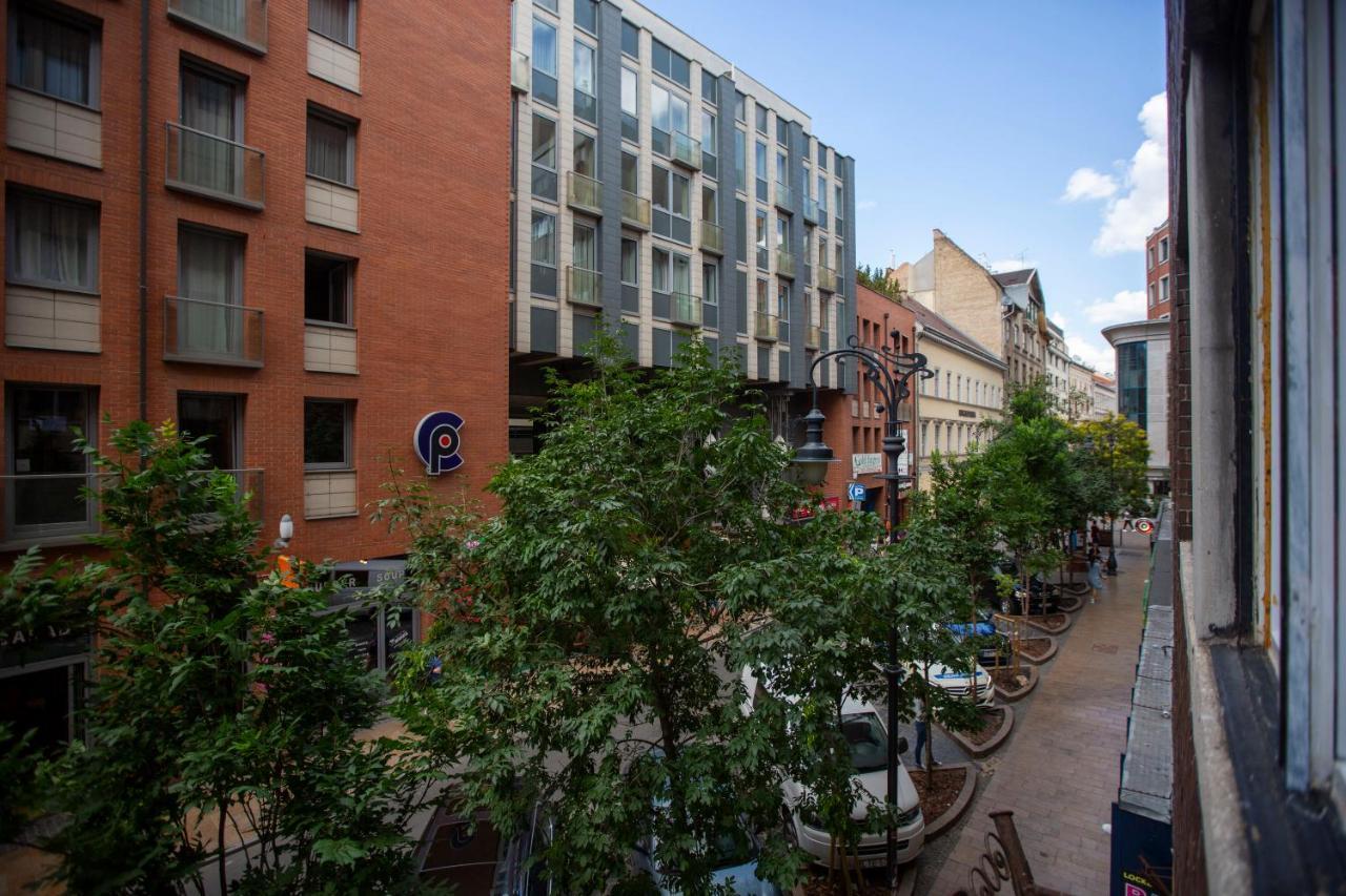 Stylish Quentin Apartment In The King Street Budapest Exterior foto