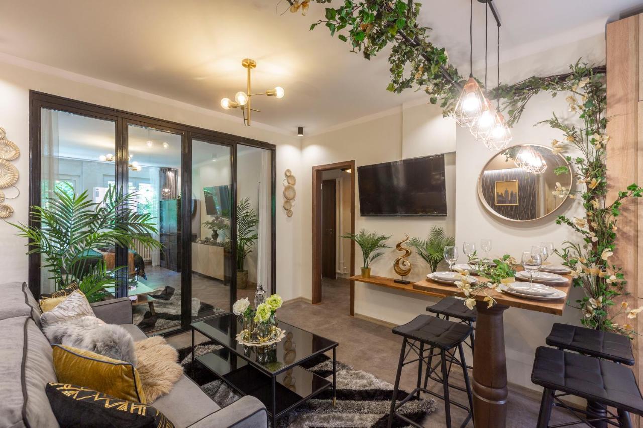Stylish Quentin Apartment In The King Street Budapest Exterior foto